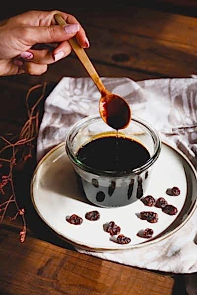 Keçiboynuzu Pekmezi