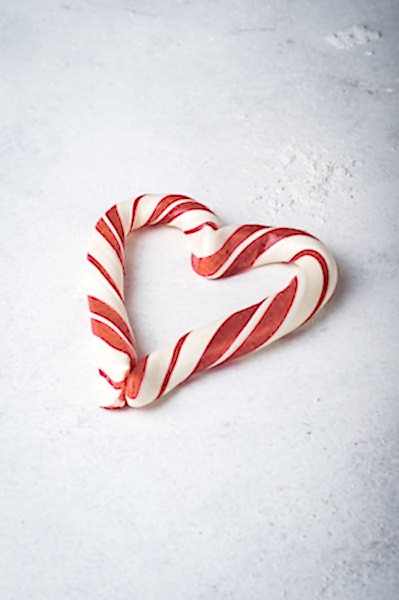 Kırmızı Beyaz Kalp Şeker